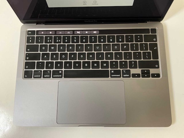 Apple macbook pro 13”, core i5, 16 gb ram, 251 gb nvme laptop - afbeelding 4 van  7