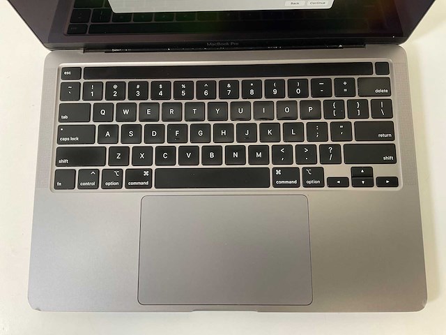 Apple macbook pro 13”, core(tm) i5 10th gen, 16 gb ram, 512 gb nvme laptop - afbeelding 4 van  7