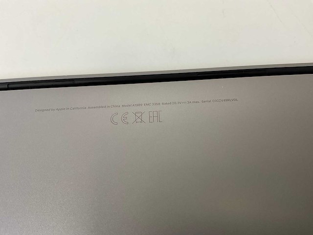Apple macbook pro 13”, core(tm) i5 8th gen, 16 gb ram, 256 gb nvme laptop - afbeelding 4 van  4