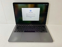 Apple macbook pro 13”, core(tm) i5 8th gen, 16 gb ram, 256 gb nvme laptop