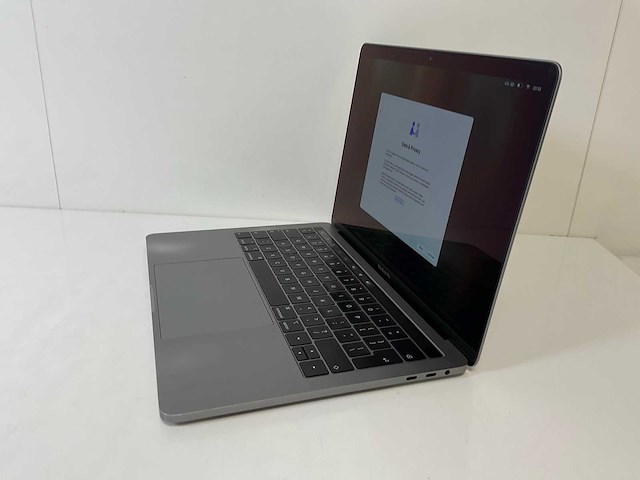Apple macbook pro 13”, core(tm) i5 8th gen, 16 gb ram, 256 gb nvme laptop - afbeelding 3 van  7