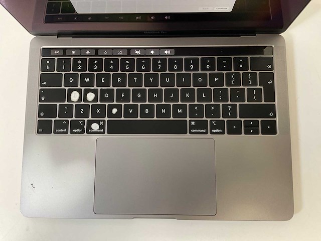 Apple macbook pro 13”, core(tm) i5 8th gen, 16 gb ram, 256 gb nvme laptop - afbeelding 3 van  4