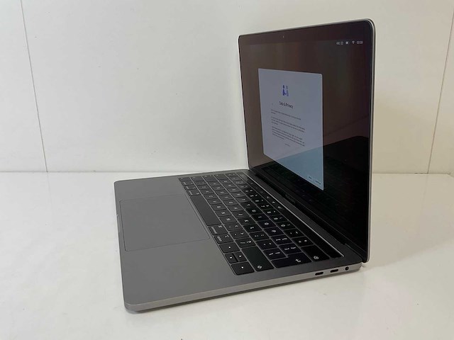 Apple macbook pro 13”, core(tm) i5 8th gen, 16 gb ram, 256 gb nvme laptop - afbeelding 3 van  7