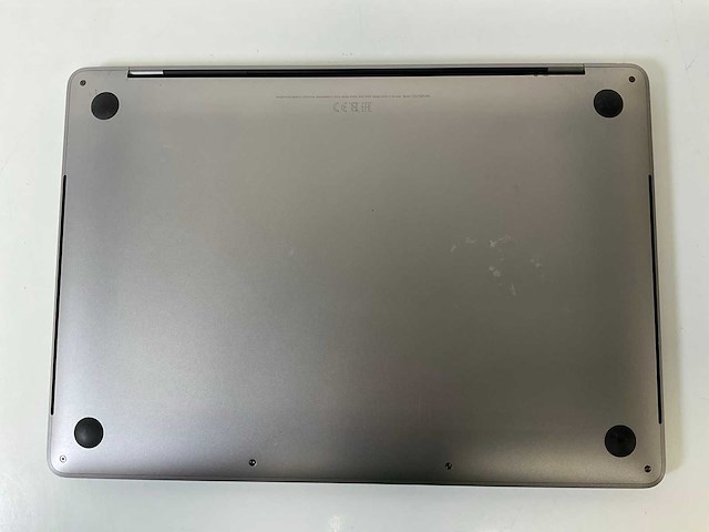 Apple macbook pro 13”, core(tm) i5 8th gen, 16 gb ram, 256 gb nvme laptop - afbeelding 6 van  7