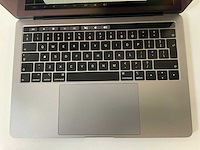 Apple macbook pro 13”, core(tm) i5 8th gen, 16 gb ram, 256 gb nvme laptop - afbeelding 3 van  4