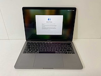 Apple macbook pro 13”, core(tm) i5 8th gen, 8 gb ram, 128 gb nvme laptop