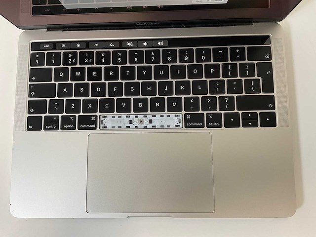 Apple macbook pro 13”, core(tm) i5 8th gen, 8 gb ram, 128 gb nvme laptop - afbeelding 4 van  7