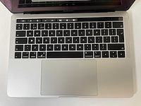 Apple macbook pro 13”, core(tm) i5 8th gen, 8 gb ram, 128 gb nvme laptop - afbeelding 3 van  4