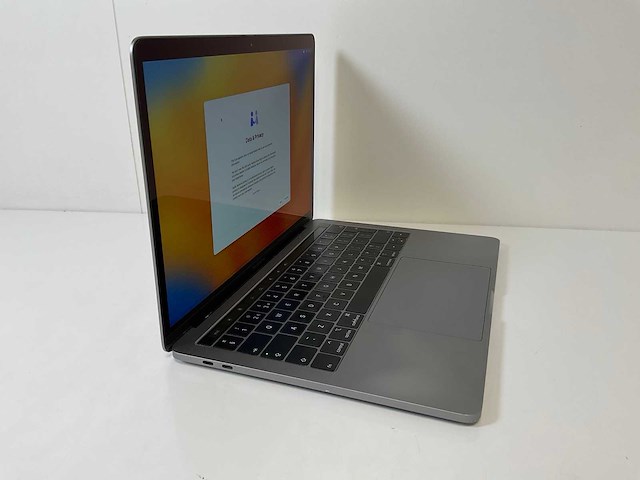 Apple macbook pro 13”, core(tm) i7 8th gen, 16 gb ram, 256 gb nvme laptop - afbeelding 2 van  7