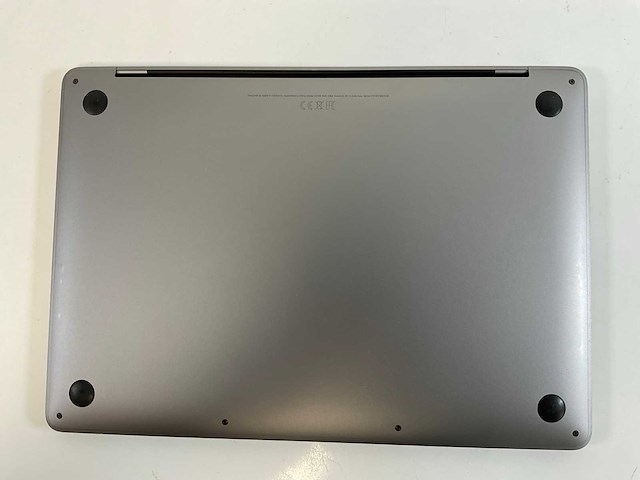 Apple macbook pro 13”, dualcore i5, 16 gb ram, 251 gb nvme laptop - afbeelding 6 van  7