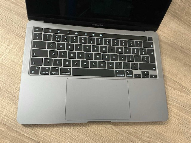 Apple macbook pro 13" (m1, 2020) - afbeelding 2 van  6