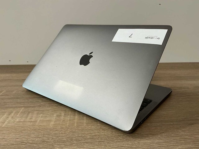 Apple macbook pro 13" (m1, 2020) - afbeelding 5 van  8