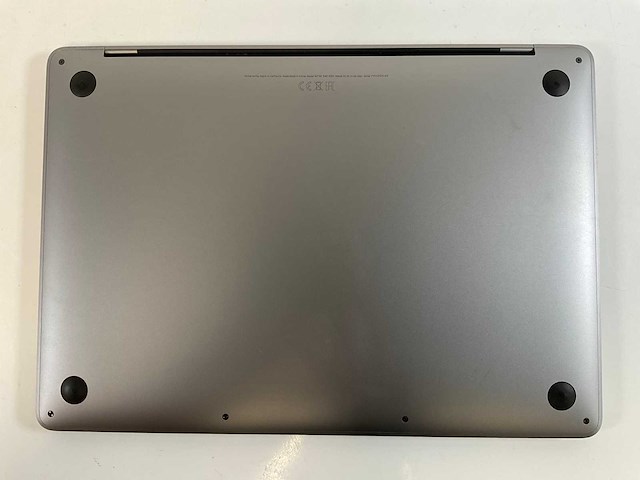 Apple macbook pro 13”, quadcore i5, 16 gb ram, 251 gb nvme laptop - afbeelding 5 van  8