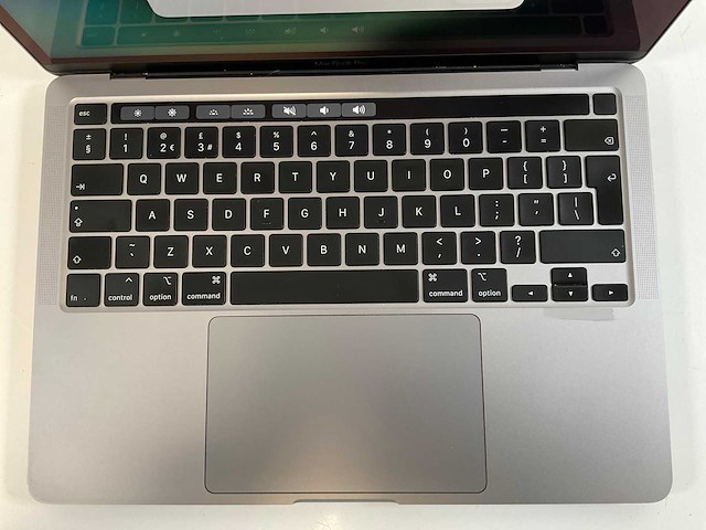 Apple macbook pro 13”, quadcore i5, 16 gb ram, 500 gb nvme laptop - afbeelding 4 van  6