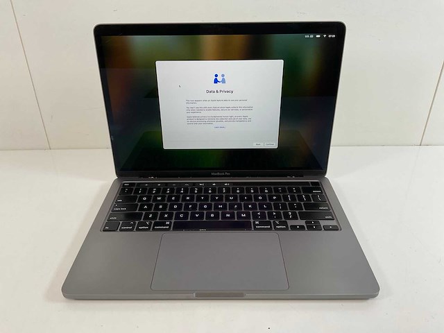 Apple macbook pro 13”, quadcore i5, 16 gb ram, 500 gb nvme laptop - afbeelding 1 van  8