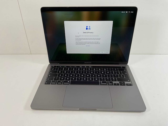 Apple macbook pro 13”, quadcore i5, 16 gb ram, 500 gb nvme laptop - afbeelding 1 van  6