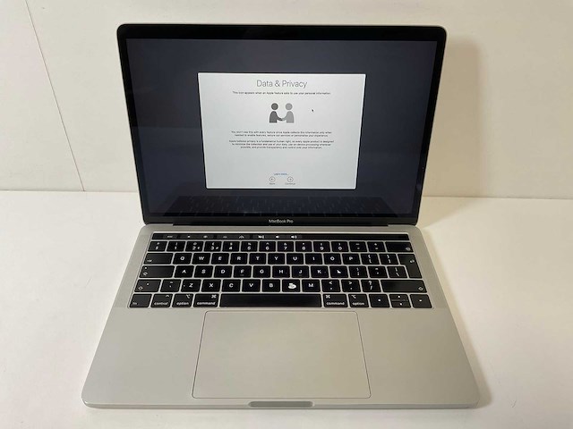 Apple macbook pro 13”, quadcore inte i5, 8 gb ram, 251 gb nvme laptop - afbeelding 1 van  7