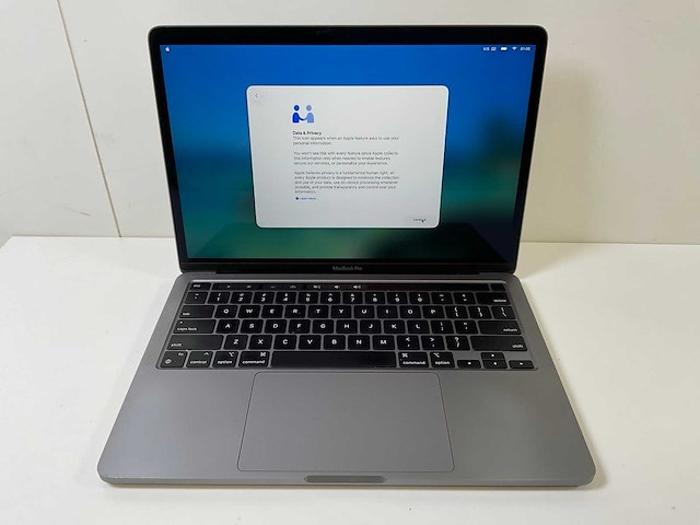 Apple macbook pro 13.3”, apple m1, 16 gb ram, 1 tb nvme laptop - afbeelding 1 van  5