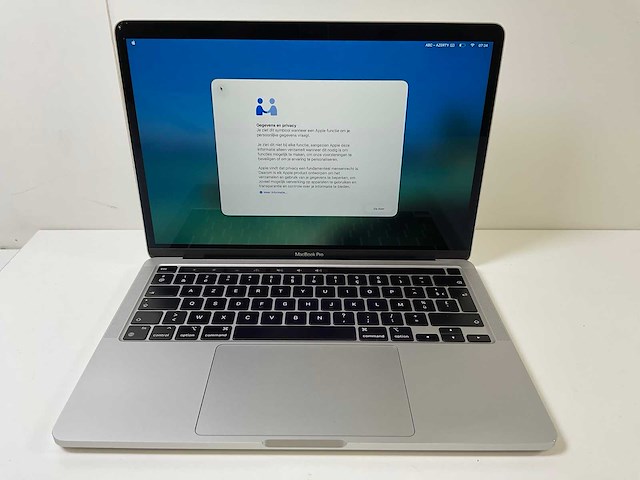 Apple macbook pro 13.3”, apple m1, 16 gb ram, 251 gb nvme laptop - afbeelding 1 van  8