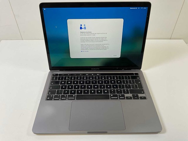 Apple macbook pro 13.3”, apple m1, 16 gb ram, 512 gb ssd laptop - afbeelding 1 van  7