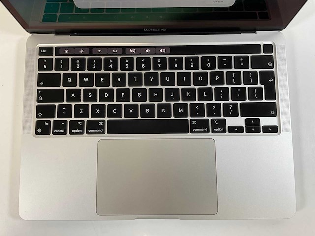 Apple macbook pro 13.3”, apple m1, 8 gb ram, 256 gb nvme laptop - afbeelding 4 van  9