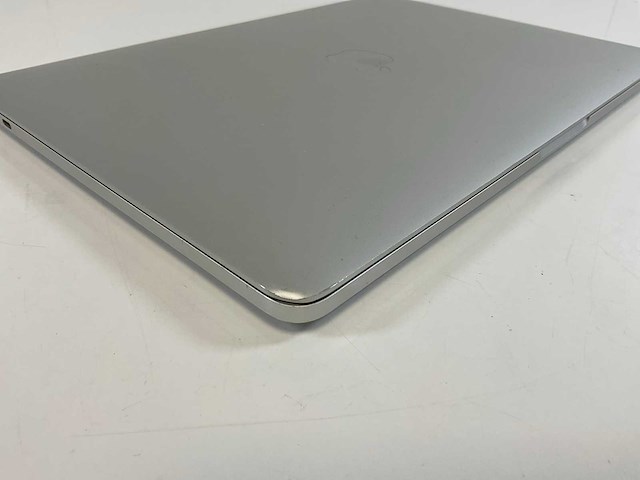Apple macbook pro 13.3”, apple m1, 8 gb ram, 256 gb nvme laptop - afbeelding 8 van  9