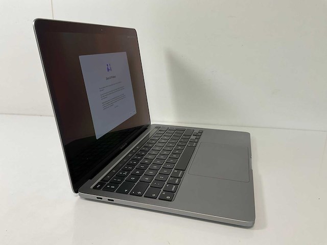 Apple macbook pro 13.3”, apple m1, 8 gb ram, 256 gb ssd laptop - afbeelding 2 van  7