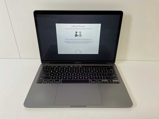 Apple macbook pro 13.3”, core(tm) i5 10th gen, 16 gb ram, 500 gb nvme laptop - afbeelding 1 van  7