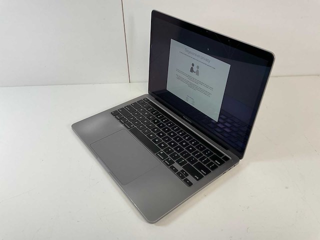 Apple macbook pro 13.3”, core(tm) i5 10th gen, 16 gb ram, 500 gb ssd laptop - afbeelding 3 van  7