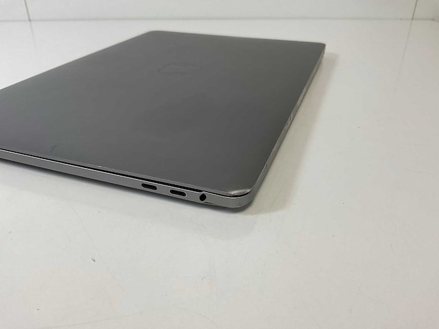 Apple macbook pro 13.3”, core(tm) i5 10th gen, 16 gb ram, 512 gb nvme laptop - afbeelding 8 van  8
