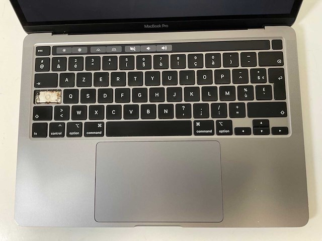 Apple macbook pro 13.3”, core(tm) i5 10th gen, 16 gb ram, 512 gb nvme laptop - afbeelding 3 van  7