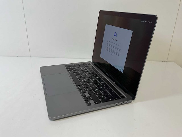 Apple macbook pro 13.3”, core(tm) i5 10th gen, 16 gb ram, 512 gb nvme laptop - afbeelding 3 van  7