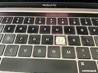 Apple macbook pro 13.3”, core(tm) i5 10th gen, 16 gb ram, 512 gb nvme laptop - afbeelding 8 van  8