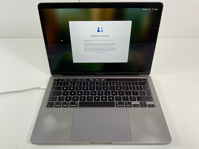 Apple macbook pro 13,3”, core(tm) i5 10th gen, 16 gb ram, 512 gb nvme laptop - afbeelding 1 van  6