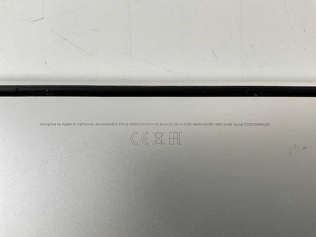 Apple macbook pro 13.3”, core(tm) i5 10th gen, 32 gb ram, 500 gb ssd laptop - afbeelding 4 van  4