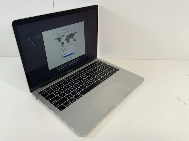 Apple macbook pro 13,3", core(tm) i5 8e generatie, 16 gb ram, 121 gb nvme laptop - afbeelding 2 van  7