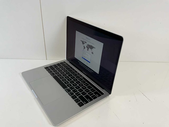 Apple macbook pro 13,3", core(tm) i5 8e generatie, 16 gb ram, 121 gb nvme laptop - afbeelding 3 van  7