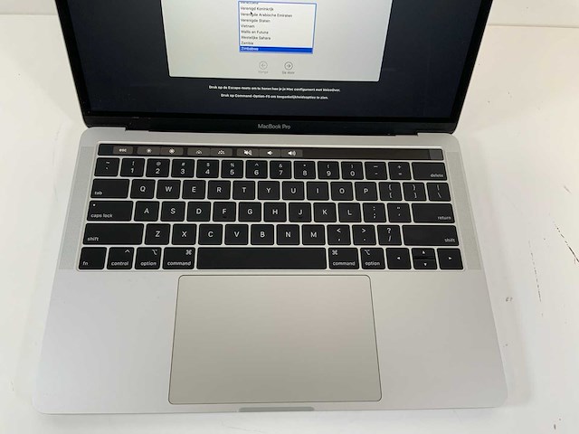 Apple macbook pro 13,3", core(tm) i5 8e generatie, 16 gb ram, 121 gb nvme laptop - afbeelding 4 van  7