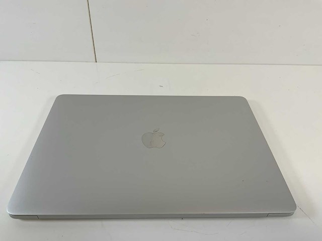 Apple macbook pro 13,3", core(tm) i5 8e generatie, 16 gb ram, 121 gb nvme laptop - afbeelding 5 van  7