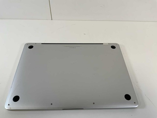 Apple macbook pro 13,3", core(tm) i5 8e generatie, 16 gb ram, 121 gb nvme laptop - afbeelding 6 van  7