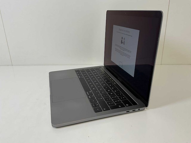 Apple macbook pro 13.3”, core(tm) i5 8th gen, 16 gb ram, 500 gb nvme laptop - afbeelding 3 van  7