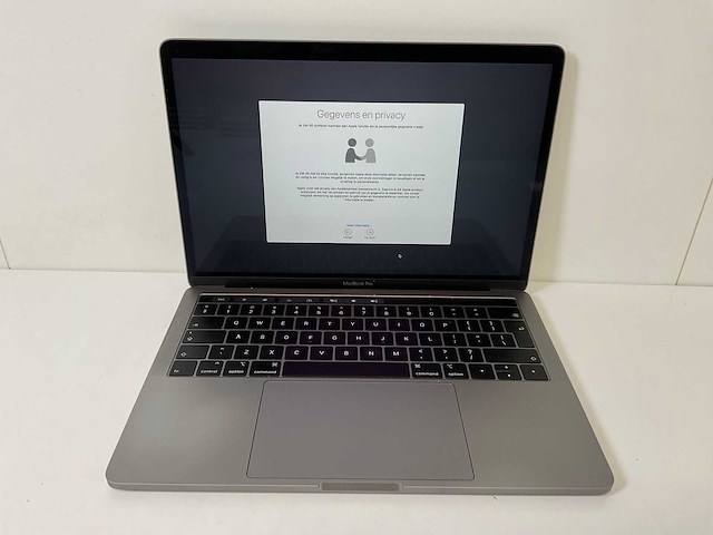 Apple macbook pro 13.3”, core(tm) i5 8th gen, 16 gb ram, 500 gb nvme laptop - afbeelding 1 van  7
