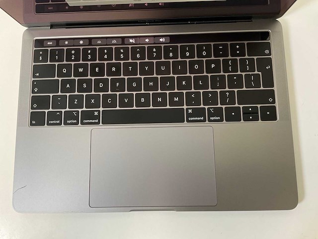 Apple macbook pro 13.3”, core(tm) i5 8th gen, 16 gb ram, 500 gb nvme laptop - afbeelding 4 van  7