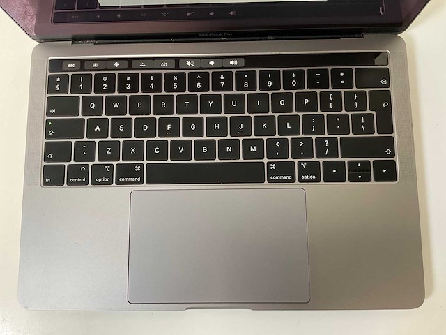 Apple macbook pro 13.3”, core(tm) i5 8th gen, 16 gb ram, 500 gb nvme laptop - afbeelding 4 van  7