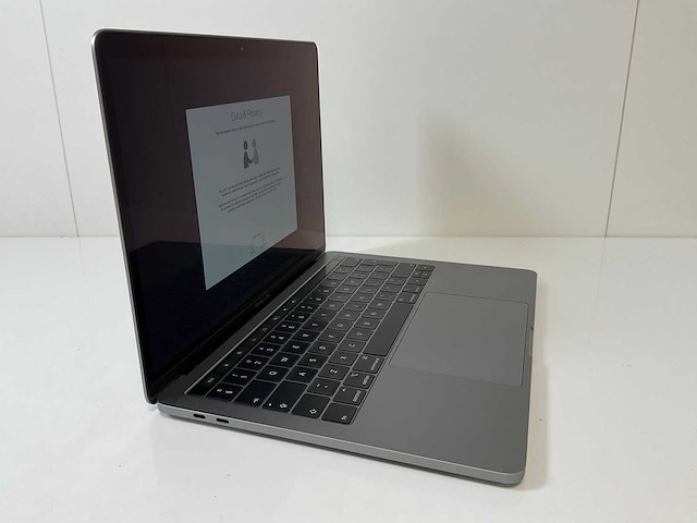 Apple macbook pro 13.3”, core(tm) i5 8th gen, 16 gb ram, 500 gb nvme laptop - afbeelding 2 van  7