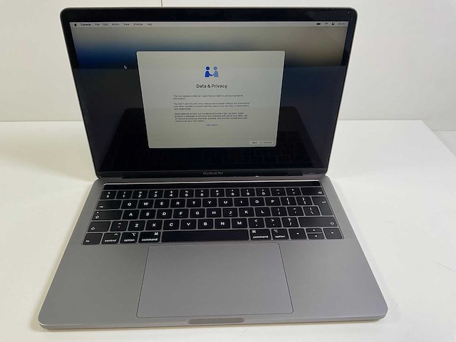 Apple macbook pro 13.3“ core(tm) i5 8th gen, 16 gb ram, 500 gb nvme laptop - afbeelding 1 van  7
