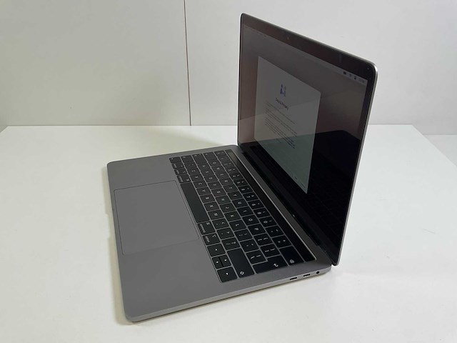 Apple macbook pro 13.3“ core(tm) i5 8th gen, 16 gb ram, 500 gb nvme laptop - afbeelding 3 van  7