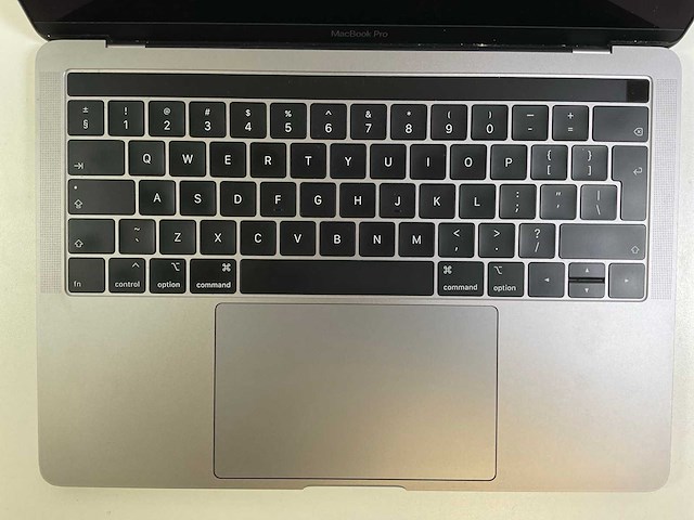 Apple macbook pro 13.3“ core(tm) i5 8th gen, 16 gb ram, 500 gb nvme laptop - afbeelding 4 van  7