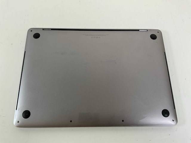 Apple macbook pro 13.3”, core(tm) i5 8th gen, 8 gb ram, 256 gb nvme laptop - afbeelding 6 van  7