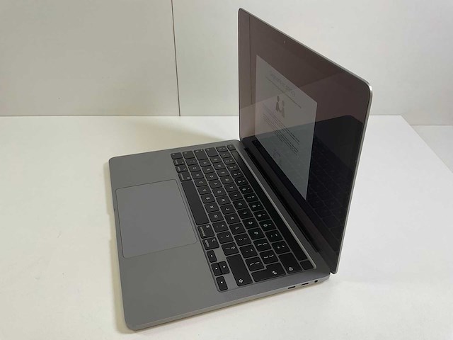 Apple macbook pro 13.3“ core(tm) i7 10th gen, 16 gb ram, 1 tb nvme laptop - afbeelding 3 van  7